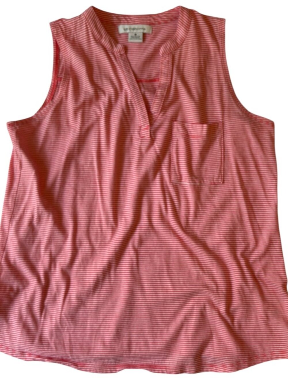 Liz Claiborne sleeveless V neck Size M